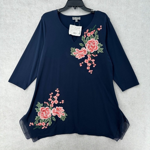 NEW JM Collection Top Women LARGE Asymmetrical Hem 3/4 Sleeve Floral Embroidered - Picture 1 of 11